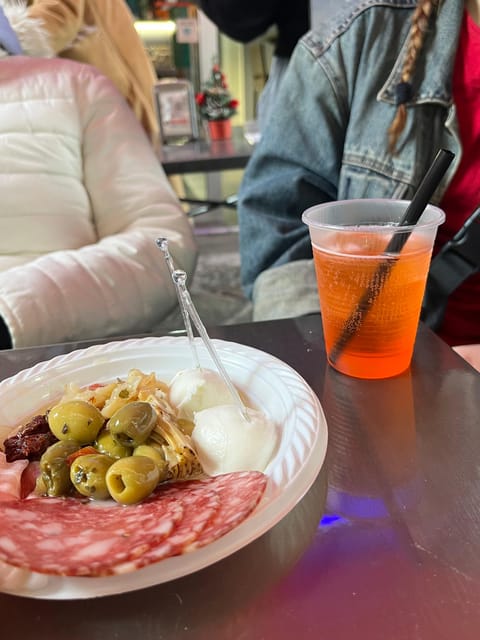 Naples: Street Food Experience With 6 Stops - The 2-hour plan: building a full Naples meal one stop at a time