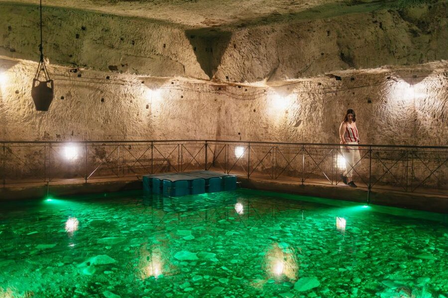 Naples: The Bourbon Tunnel Guided Tour with Entrance Ticket - The stairs: 90 steps down, 115 with Via delle Memorie