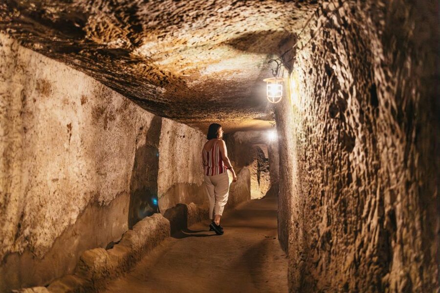 Naples: The Bourbon Tunnel Guided Tour with Entrance Ticket - Starting point at Palazzo Serra di Cassano: your “aboveground to underground” switch