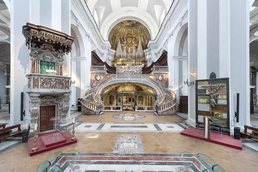 Naples: The Holy Mile 3-Hour Guided Tour - Palazzo San Felice and the older palazzo stop sequence
