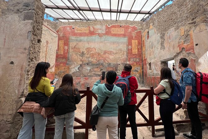 Naples: Tour of Mt Vesuvius and Pompeii w/ Lunch & Wine tasting - The Lunch and Wine Tasting Stop: A Real Break in the Day