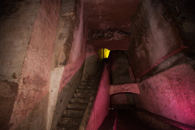 Naples Underground Spanish Quarters with Guide - WWII bomb shelter layers that change the mood