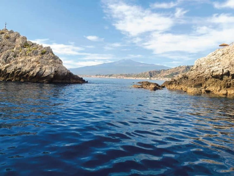 Naxos: Isola Bella, Blue Grotto, & Mazzarò Bay Boat Tour - Giardini Naxos to Pontile Pizzichella: how the tour starts
