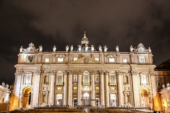 Night Tour of Rome with Local Pizza Dinner and Gelato Experience - Pantheon to Piazza Navona: classic Rome, calmer after dark