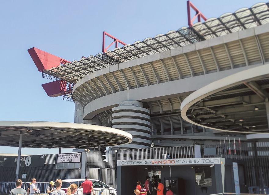 Official San Siro Stadium and Museum Guided Tour - Walking the tunnel: pitch-level energy, not just a viewpoint