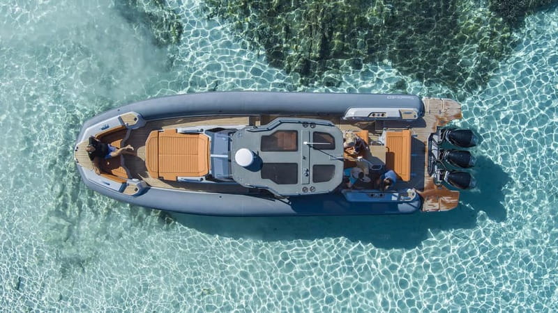 Olbia: Boat tour to Tavolara Park with Aperitif and Drinks - The boat experience: fast, roomy, and built for comfort