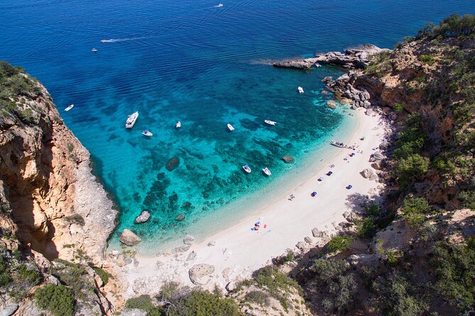 One day guided boat tour along the Baunei coast. - Cala dei Gabbiani: another solid swim stop