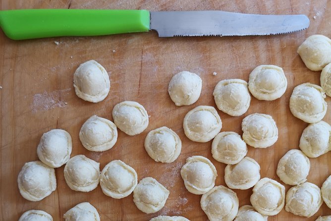 Orecchiette Cooking Class and Wine Pairing in Lecce - Hosts you might meet: the human side of the lesson