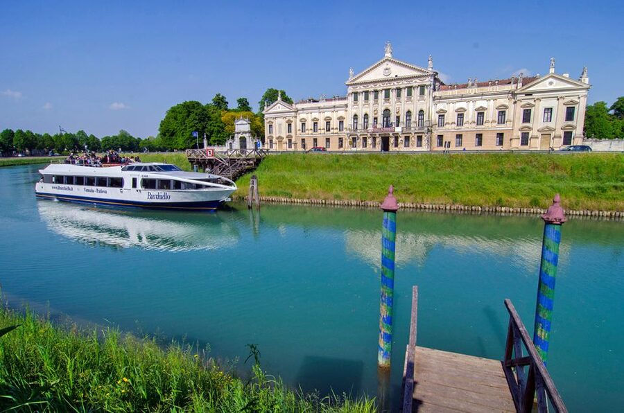 Padua to Venice Boat Cruise of the Brenta Riviera - The on-board guide, small-group villa pacing, and language coverage