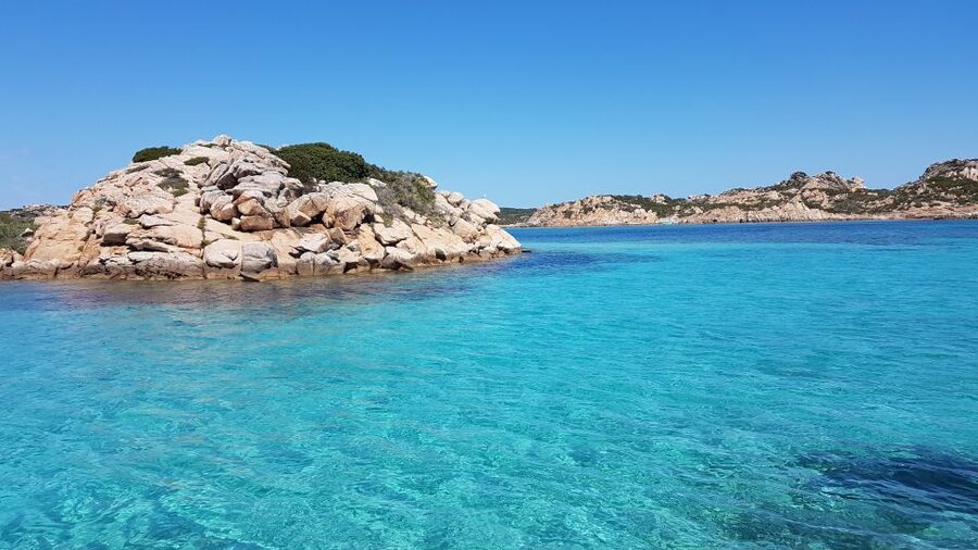 Palau: La Maddalena Archipelago and Caprera Island Boat Tour - Budelli and Pink Beach: planning your eyes for the color moment