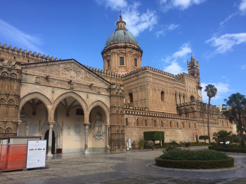 Palermo: Markets and Monuments City Center Walking Tour - Cassaro and Quattro Canti: read Palermo’s Baroque street geometry
