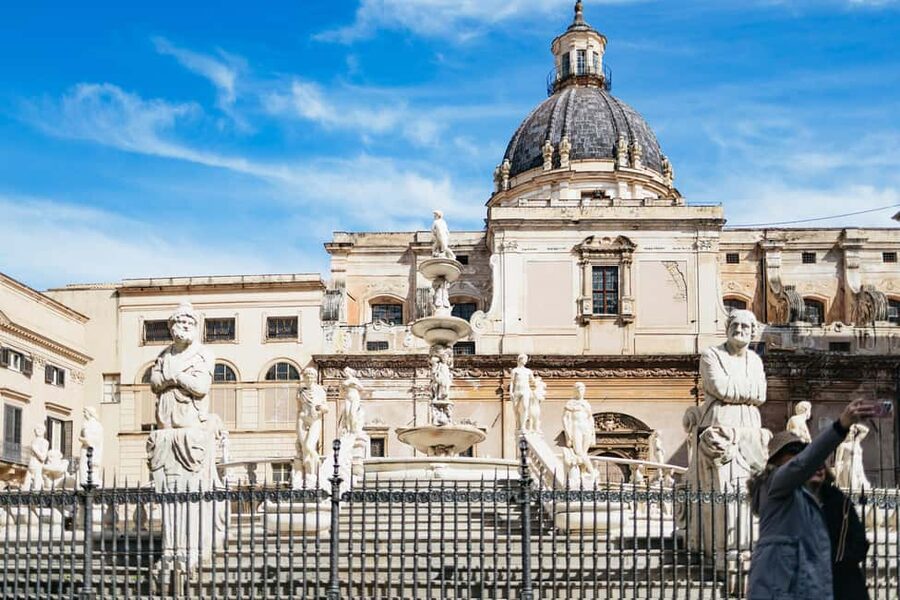 Palermo: Street Food and History Walking Tour - A 3-hour route that gives you bearings fast
