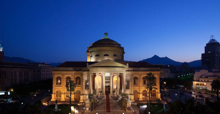 Palermo: Teatro Massimo Opera House Guided Tour - Royal box and iconic rooms: where the power view lives