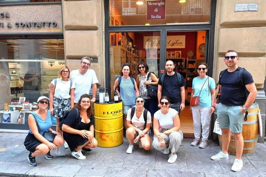 Palermo: Walking Tour of Historic Markets and Monuments - Capo street market tastings and what to look for