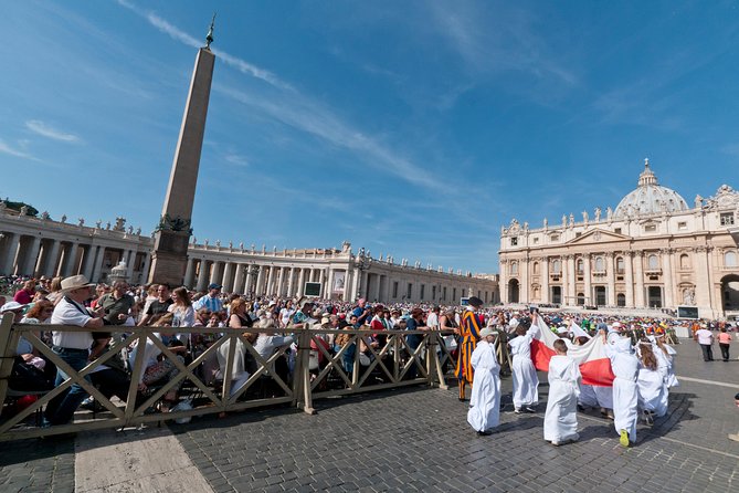 Papal Audience with Pope Leo XIV and Expert Local Guide - Ticket Reservation for Free Entry: What You’re Paying For