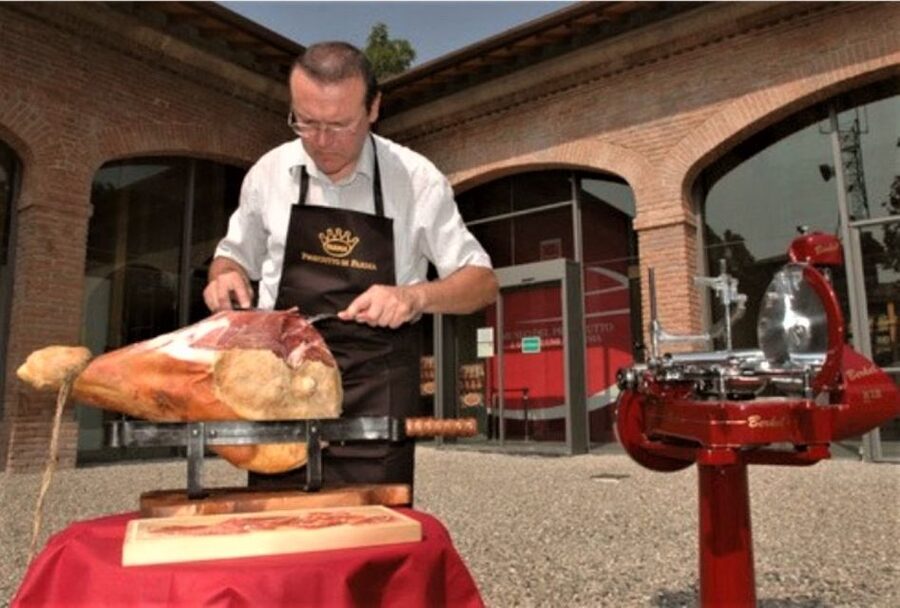 Parma: Parmigiano Production and Parma Ham Tour & Tasting - Prosciutto di Parma Hillside Ham Producers: Cold Stage to Resting Cells