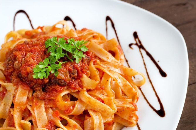 Pasta and Tiramisu Cooking Class in Rome, Piazza Navona - Choose Your Sauce: Carbonara, Cacio e Pepe, Pomodoro, Pesto