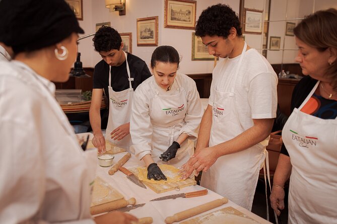 Pasta Cooking Class in Rome - Fettuccine Class in Piazza Navona - The Route Through Central Rome, Trevi to Vatican