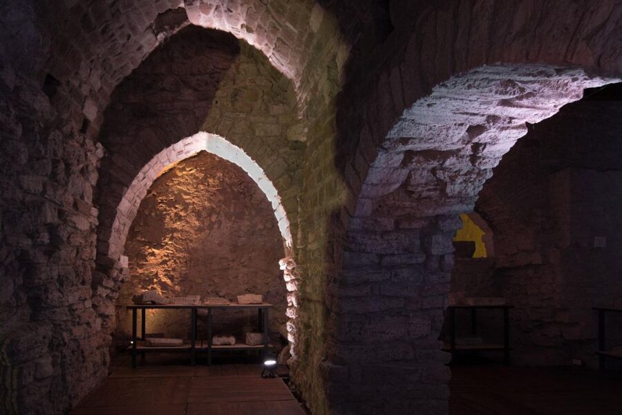 Perugia: Entry Ticket and Guided Tour of Perugia Underground - Etruscan and Roman remains: why the evidence feels concrete