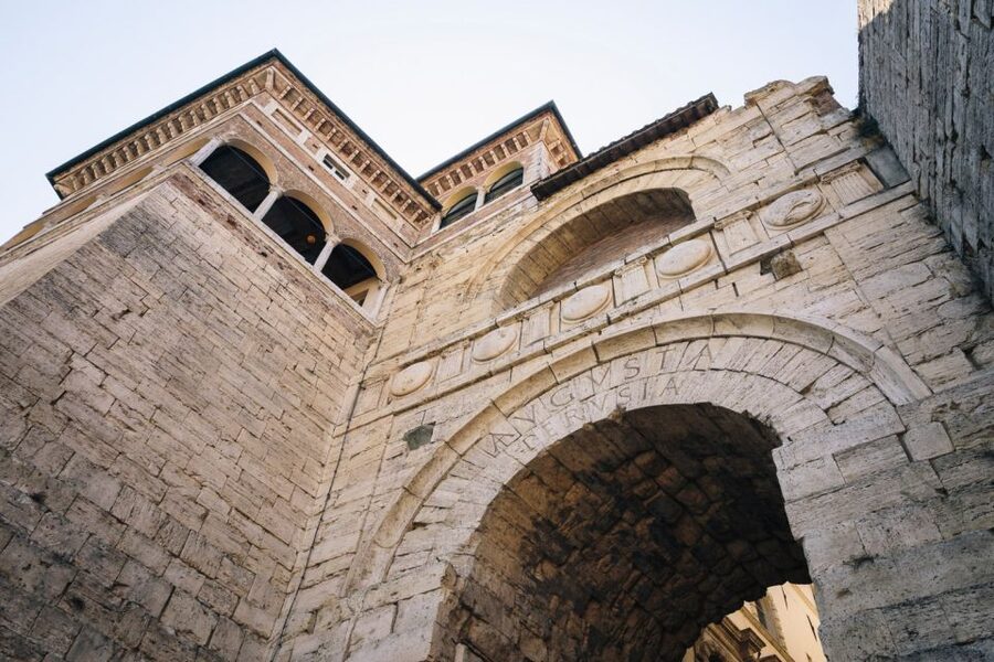 Perugia: Old Town Walking Tour, Piazza IV Novembre - Going Underground in Rocca Paolina: Papal Power Underfoot