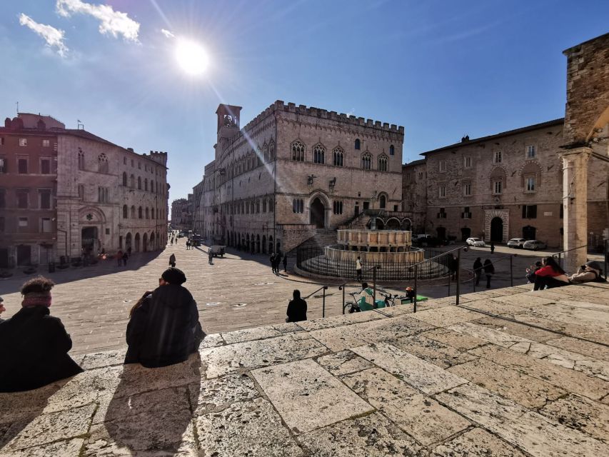 Perugia: Old Town Walking Tour, Piazza IV Novembre - Price and Value: Is $35 Worth It?