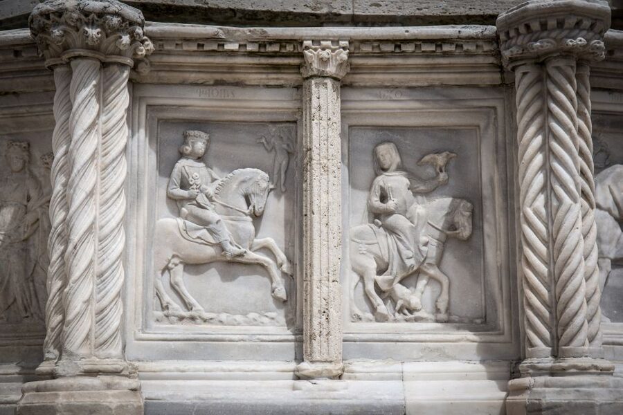 Perugia: Old Town Walking Tour, Piazza IV Novembre - Fontana Maggiore at Piazza IV Novembre: Why This Fountain Feels Like Engineering and Art