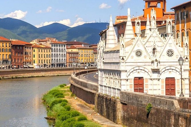 Pisa all inclusive: Baptistery, Cathedral and Leaning Tower guided tour - The Leaning Tower option: timed entry plus real-world logistics