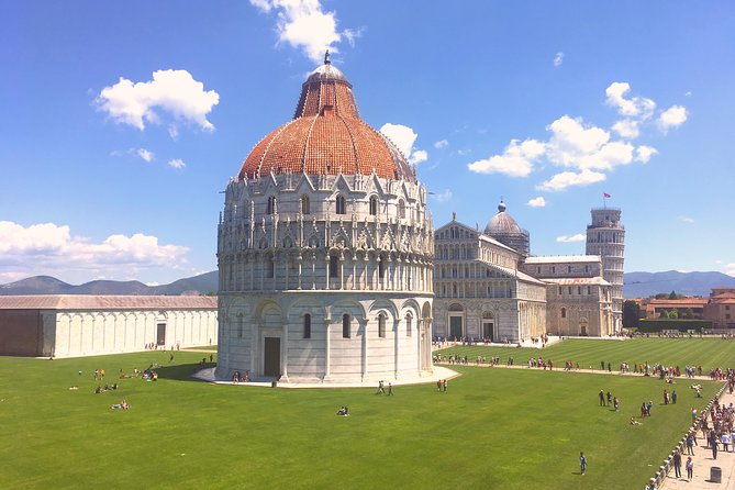 Pisa all inclusive: Baptistery, Cathedral and Leaning Tower guided tour - Camposanto: a quieter pause after the big three