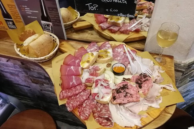 Pisa’s Ultimate Food Tour: Full Tuscan Meal by Do Eat Better - Getting started at Piazza Garibaldi (and what to expect)