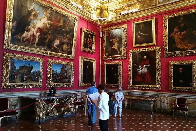 Pitti Palace, Palatina Gallery and the Medici: Arts and Power in Florence. - Palazzo Pitti: the palace as a political statement