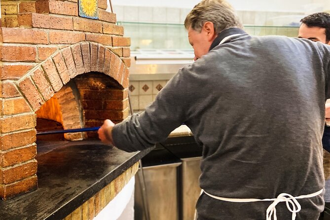 Pizza Cooking Class - Pizza dough secrets: semolina, shaping, resting, and baking
