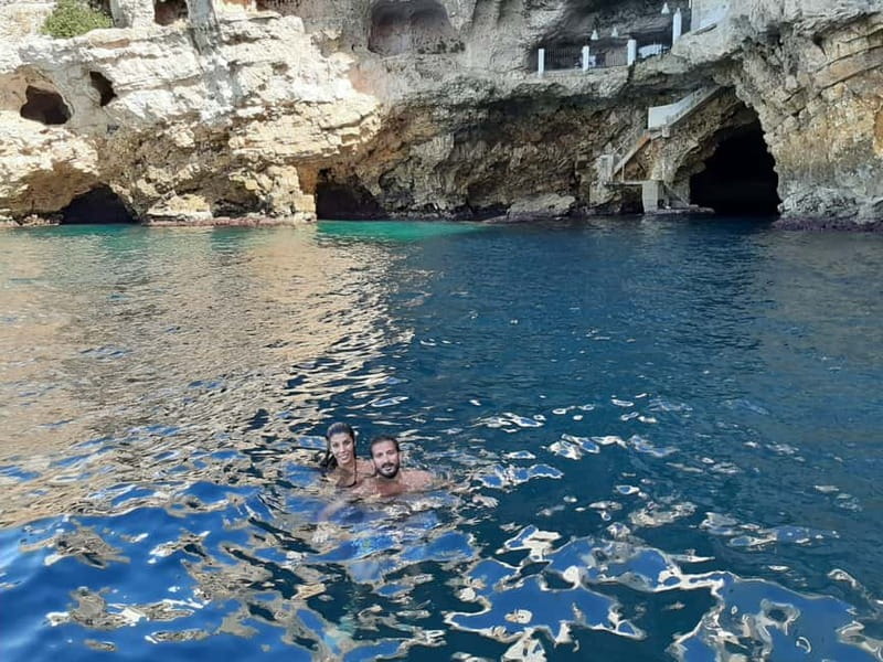 Polignano a Mare: Boat Tour with Prosecco and Snacks - The Prosecco and taralli apéritif, plus the onboard atmosphere