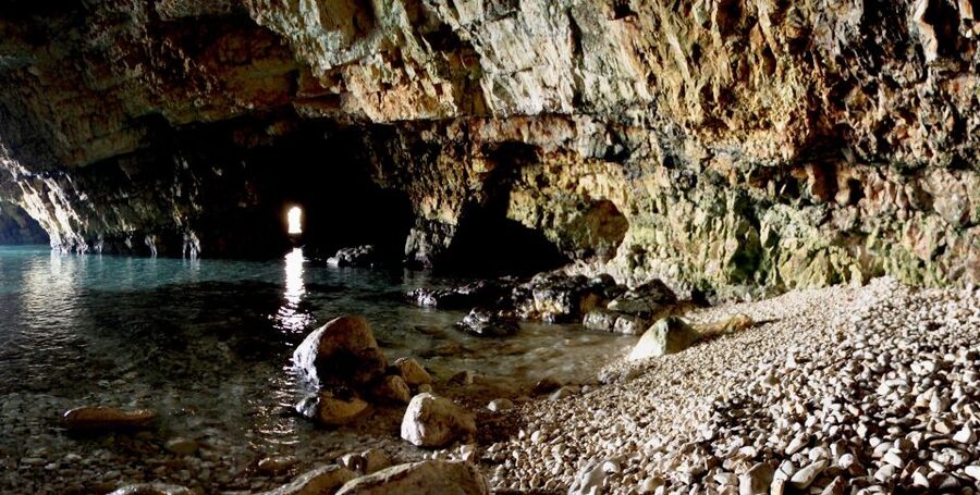 Polignano a Mare: Boat Trip, Swim & Cave with Aperitif - Sea Caves That Actually Feel Otherworldly, Grotta Palazzese to the Hermit Caves
