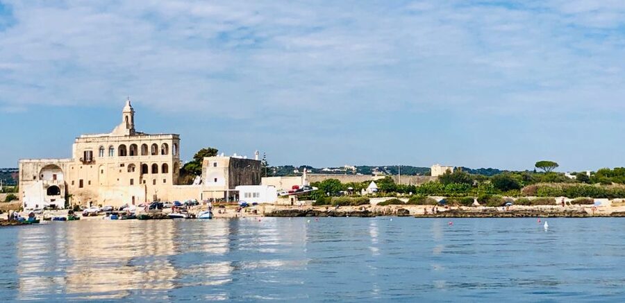Polignano a Mare: Boat Trip, Swim & Cave with Aperitif - Should You Book This Polignano a Mare Boat Trip With Caves and Swim?