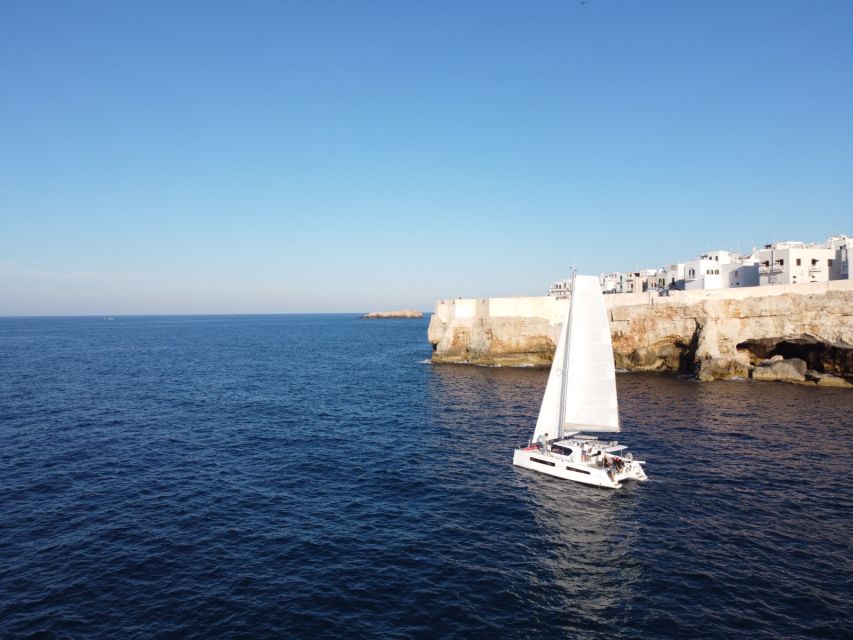 Polignano a Mare: Catamaran Tour with Aperitif & Local Food - Comfort, safety, and the pace of a 2.5-hour loop