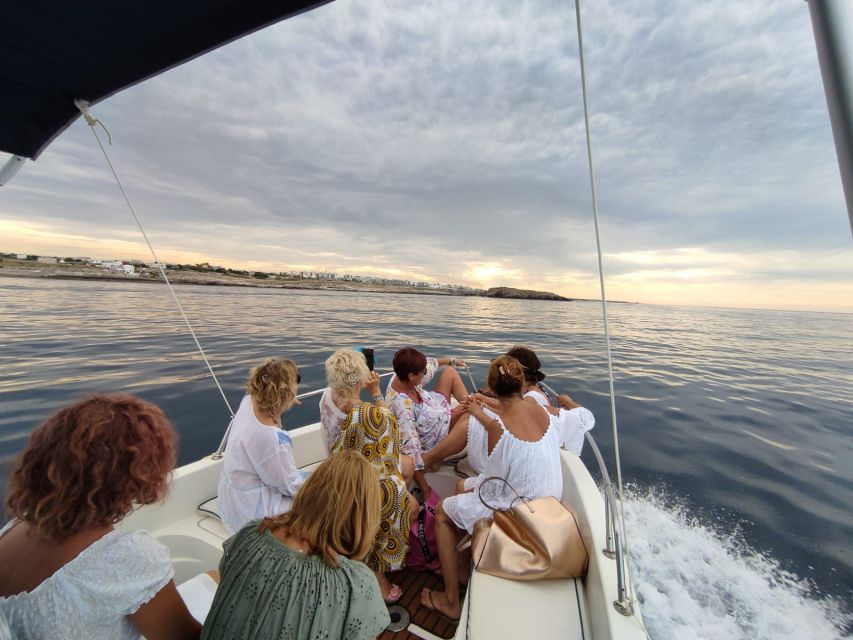 Polignano a Mare: Speedboat Cruise to Caves with Aperitif - Aperitif on board: wine, snacks, and that music-driven mood