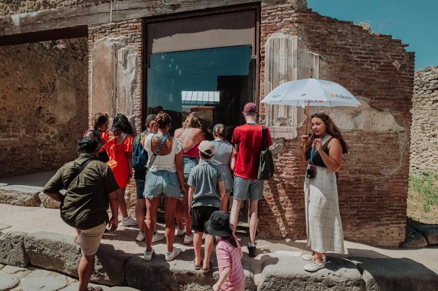 Pompeii 3hours Villa of Mysteries tour with an Archaeologist - Before you go: practical tips that make the tour easier