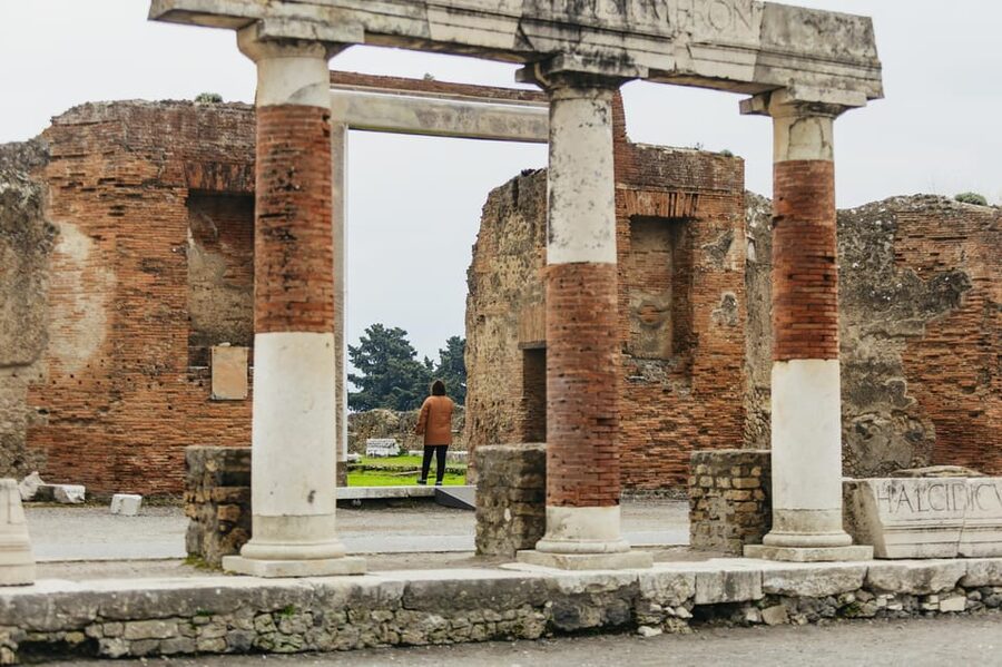 Pompeii: Afternoon to Sunset Guided Tour with Ticket - Basilica and Antiquarium: learning to read the site faster