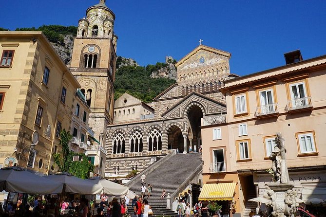 Pompeii and Amalfi Coast Private Day Trip with Pick Up - Positano Spiaggia: the 1-hour reality check (and why it still works)