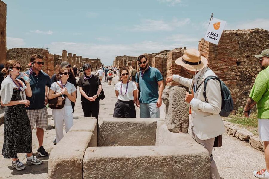Pompeii and Mount Vesuvius excursion from Naples - What to wear and bring so the day doesn’t beat you up