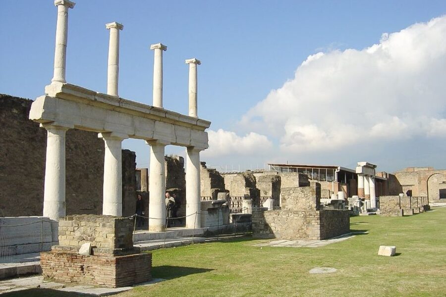 Pompeii and Vesuvius Full-Day Tour from Amalfi Coast - A full day in Campania: Pompeii plus Vesuvius