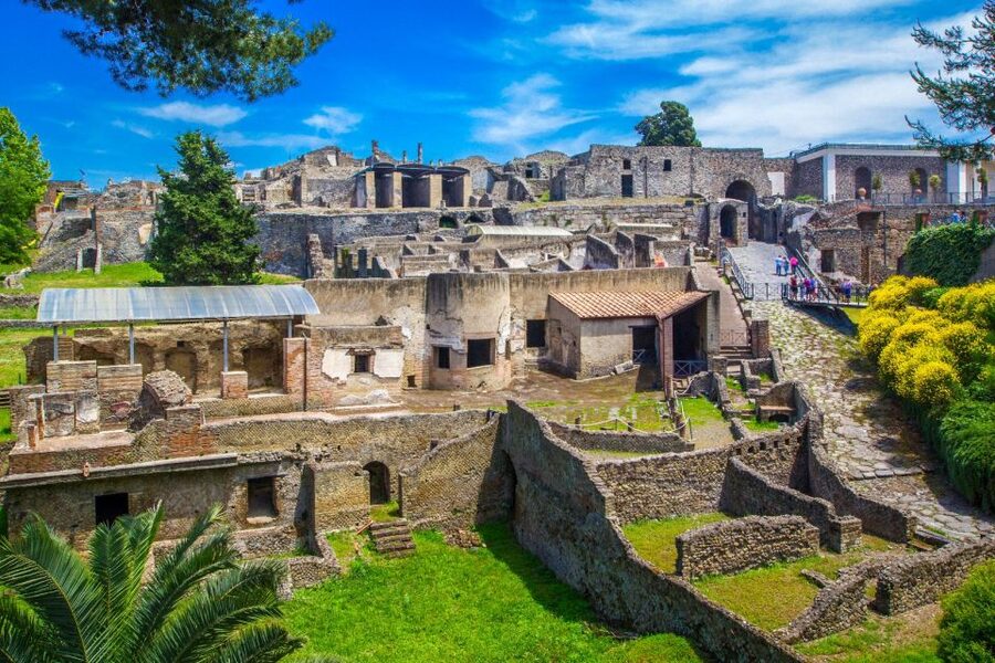 Pompeii: Day Tour of Pompeii and Vesuvius with Bus Transfer - Price and Value: When This Package Makes Sense