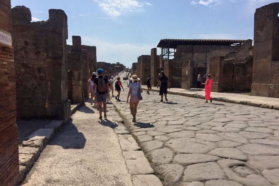 Pompeii: Guided Walking Tour with Entrance Ticket - Meeting at Hotel Vittoria Garden at 10:50am, then into Pompeii