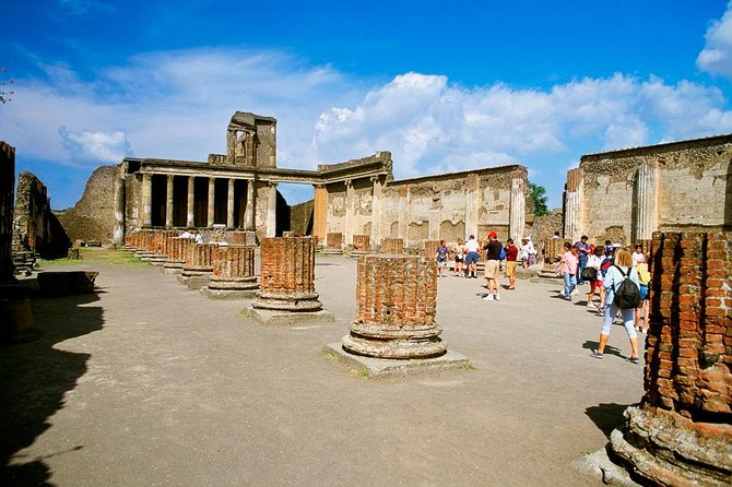 Pompeii & Herculaneum Day Trip from Naples with Lunch - Naples to Pompeii: the payoff of going with a coach