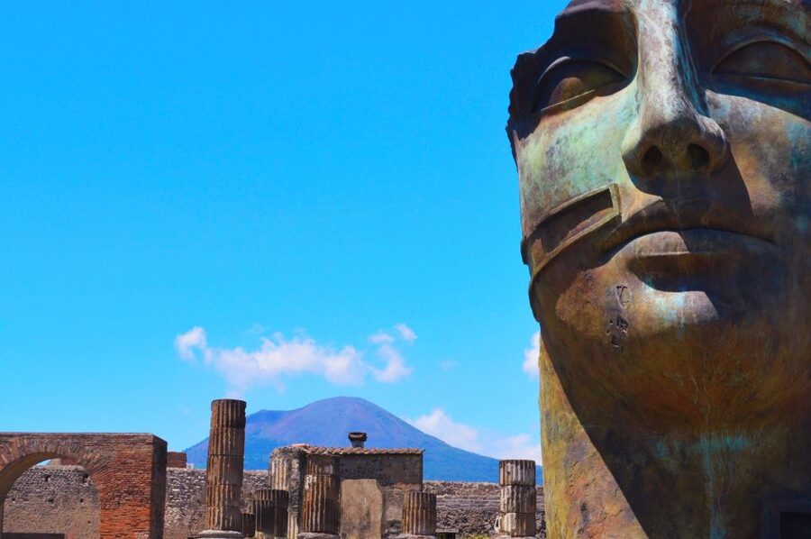 Pompeii: Private Tour with an Archaeologist - House of the Faun and House of the Vettii: Wealth, Taste, and Space