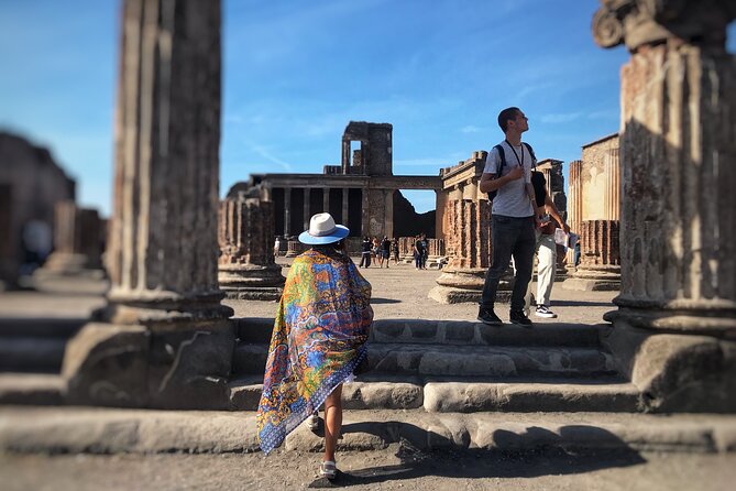 Pompeii Private Tour with an Archaeologist and Skip The Line - Meeting at Piazza Esedra and getting oriented fast