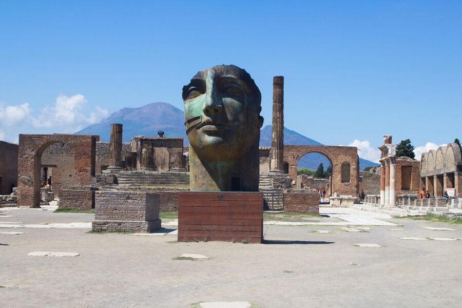 Pompeii: Skip-the-line-Ticket and Guided Tour - How the headset and group pace shape your experience