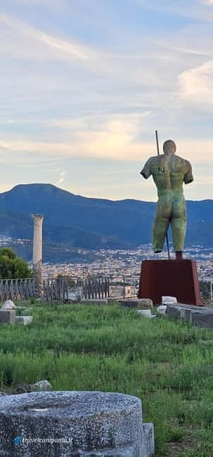 Pompeii: Tour with Archaeologist Guide & Skip-the-Line Entry - Stop 1, Porta Marina: the city’s entrance energy
