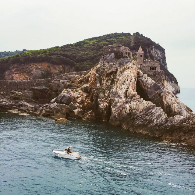 Portovenere: Isola Palmaria, Tino, and Tinetto Boat Tour - Why this boat tour feels right in Portovenere