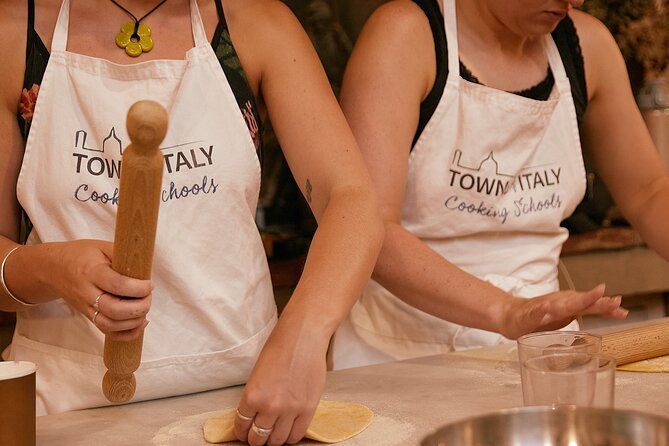 Premium Pasta and Gelato Cooking Class in Florence - How the Chef and the Group Size Affect Your Experience